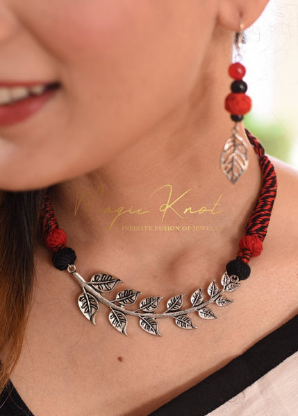 Exclusive Oxy set with Leaf Design with Red and black thread - Satkahon Studio